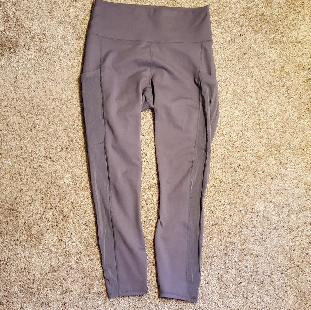 SOLD Mila leggings